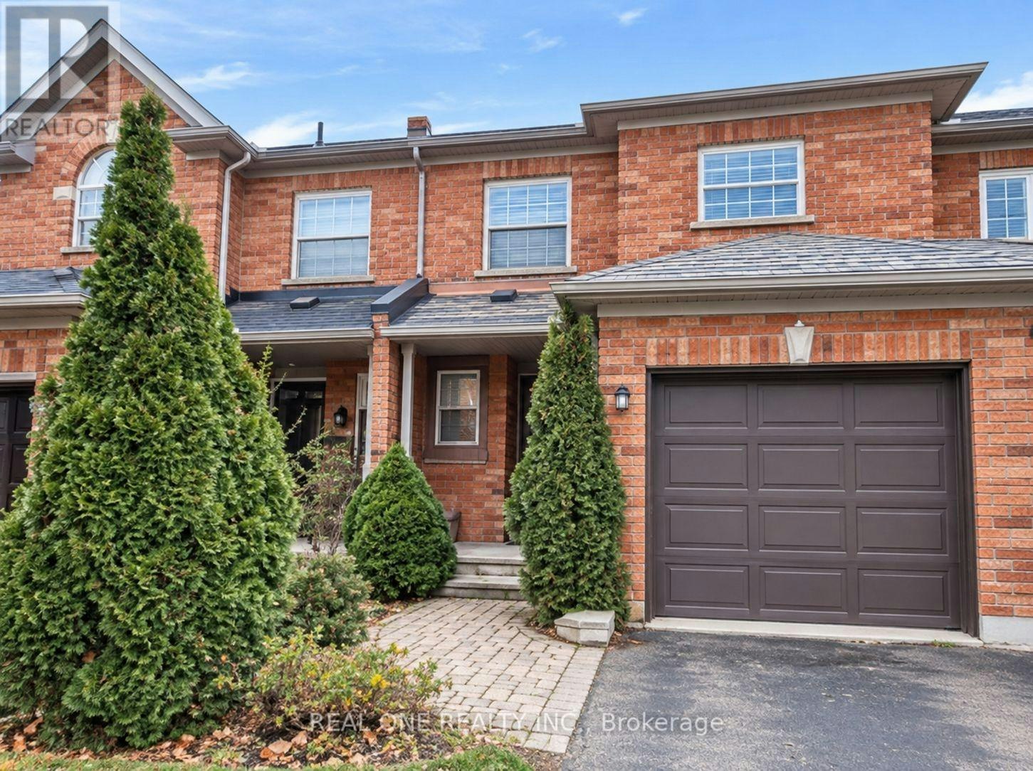 72 Milloy Place, Aurora, ON, L4G 7L3