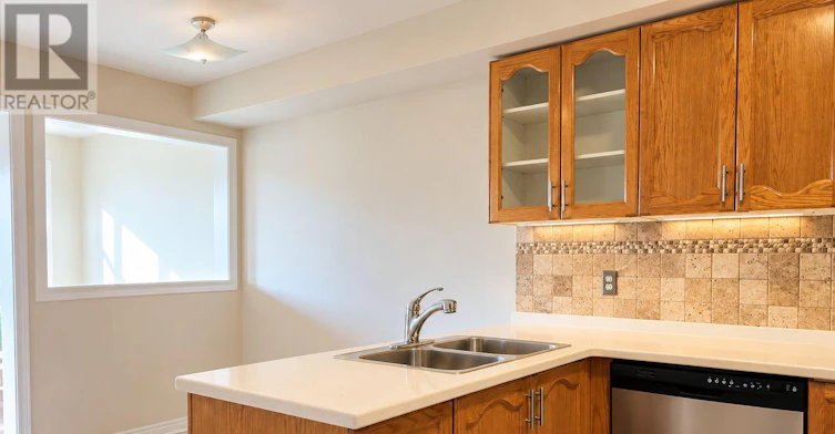 72 Milloy Place, Aurora, ON, L4G 7L3 - 4