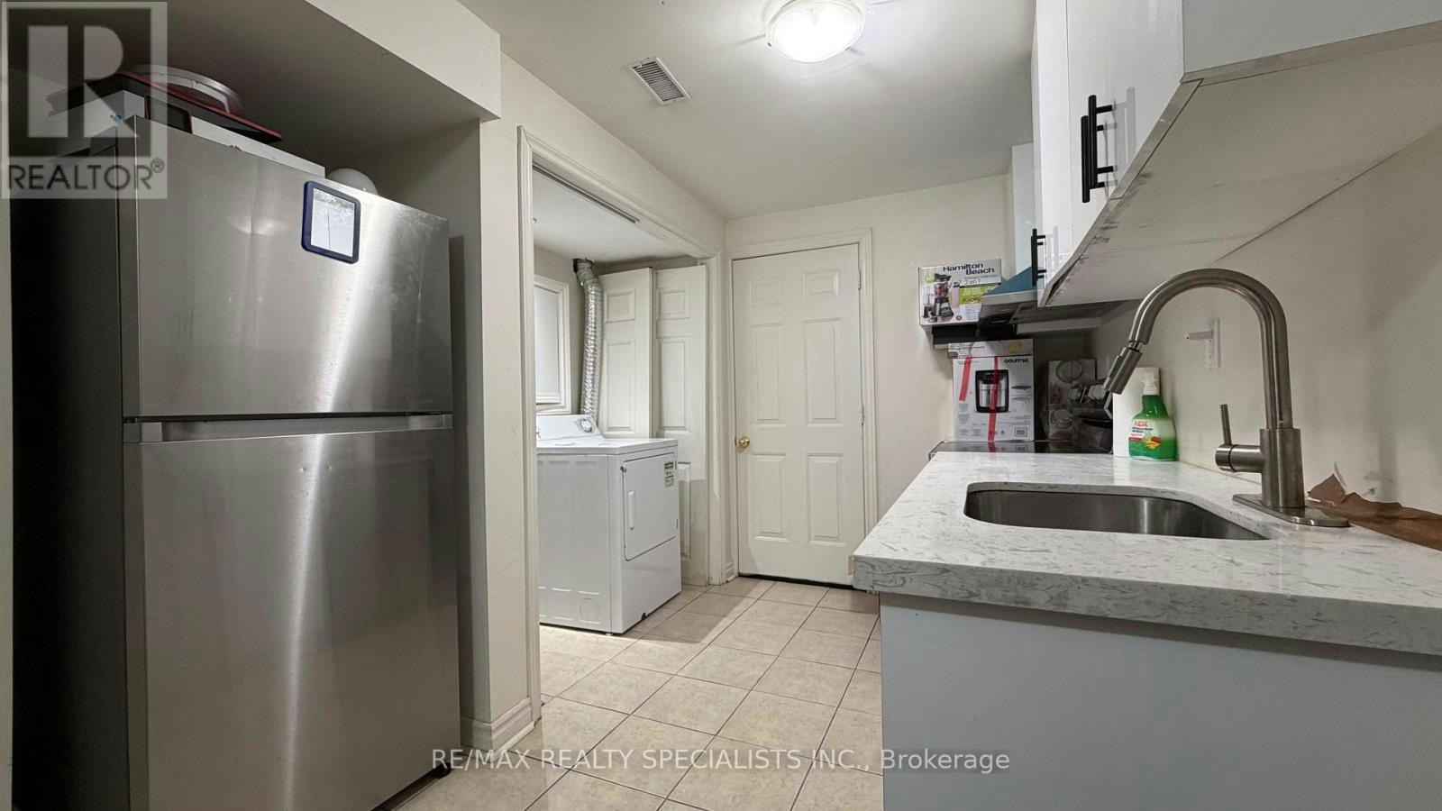 LOWER-22 Panama Place, Brampton, ON, L6P 2G6 - 14