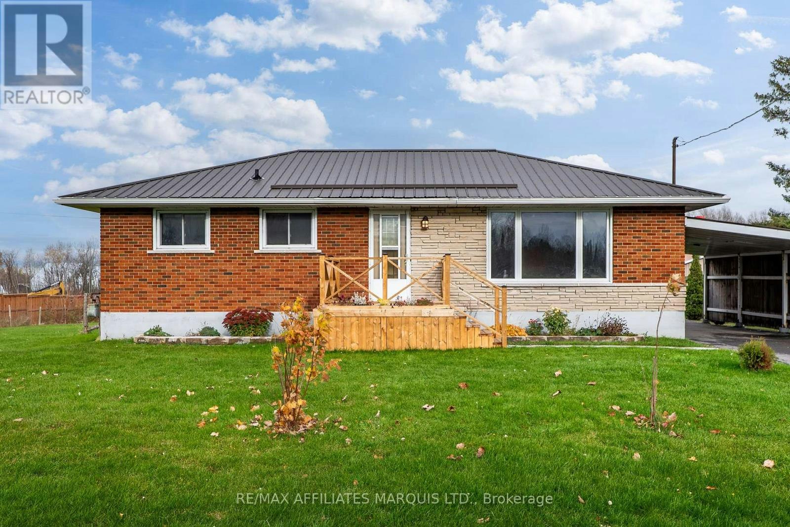 5245 138 Highway Highway, South Stormont, ON, K0C 1P0