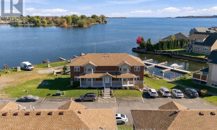 102-4 Dockside Lane