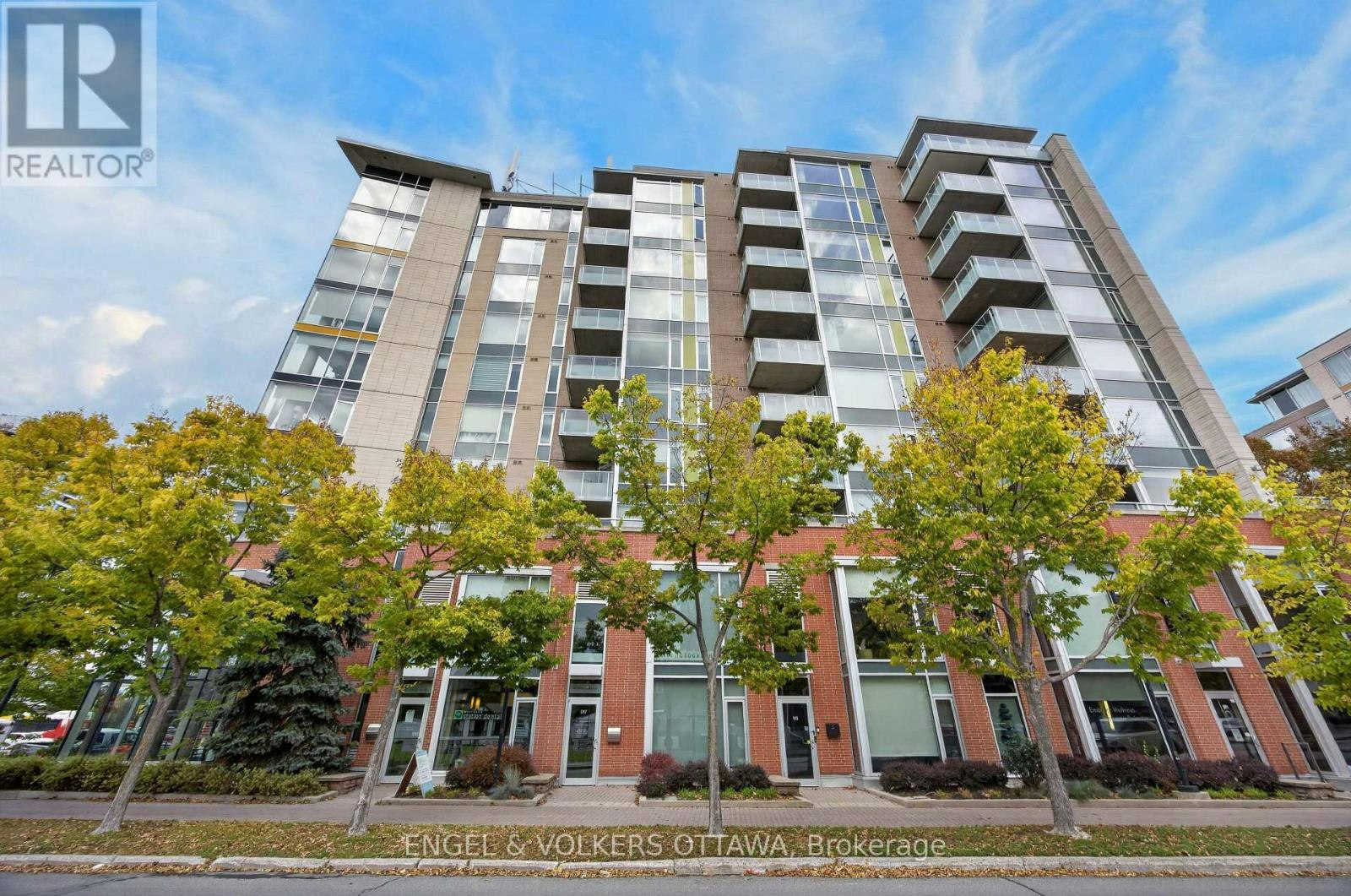 703-401 Golden Avenue, Ottawa, ON, K2A 1H4