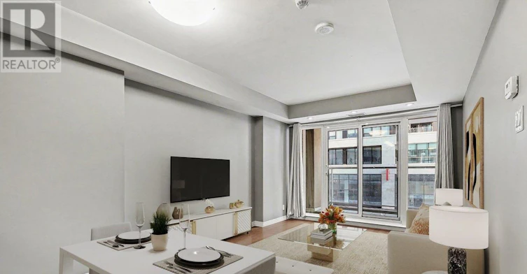 204-242 Rideau Street, Ottawa, ON, K1N 0B7 - 2