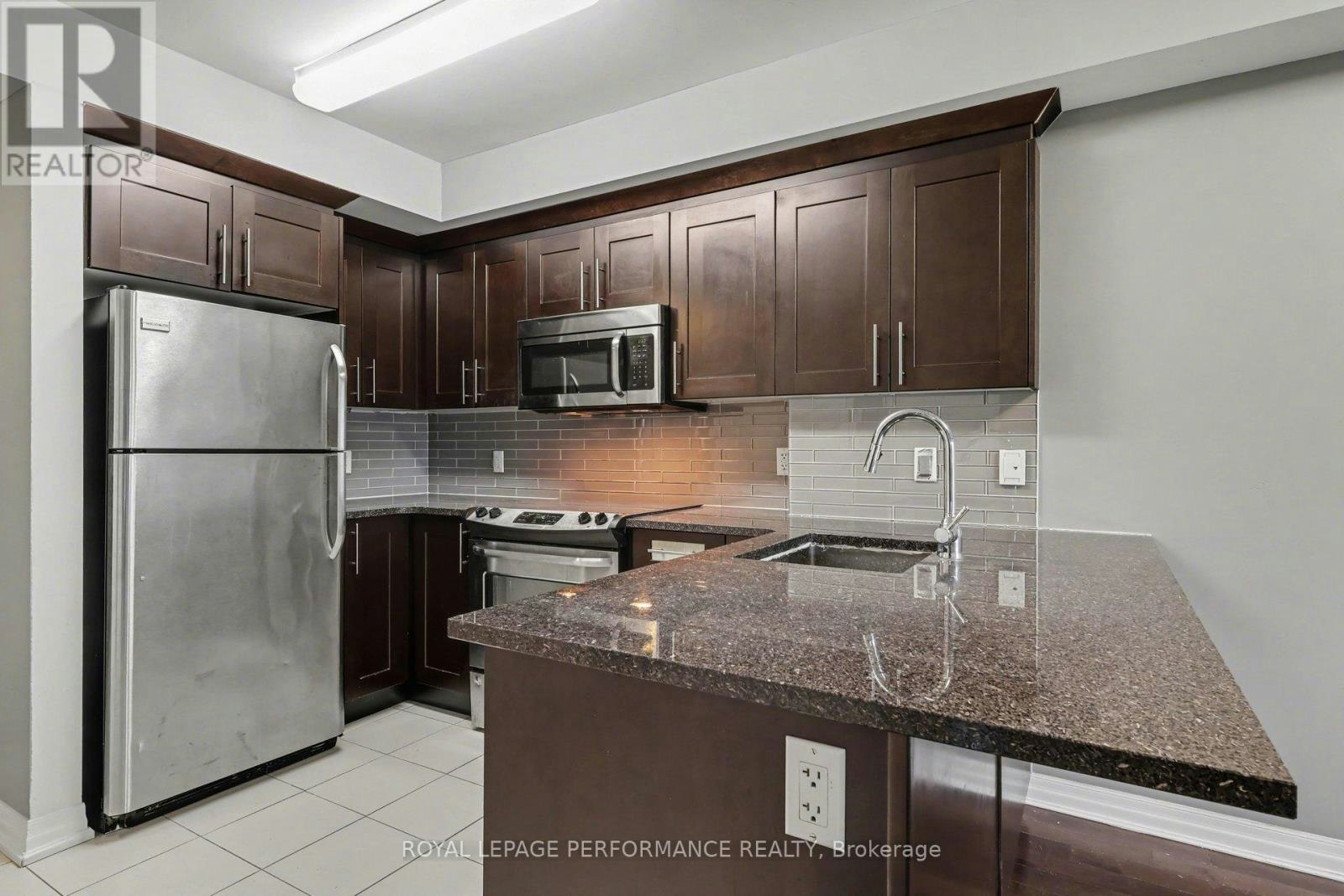 204-242 Rideau Street, Ottawa, ON, K1N 0B7 - 8