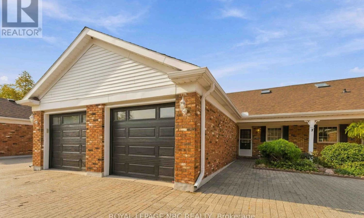 4112 Apple Blossom Lane