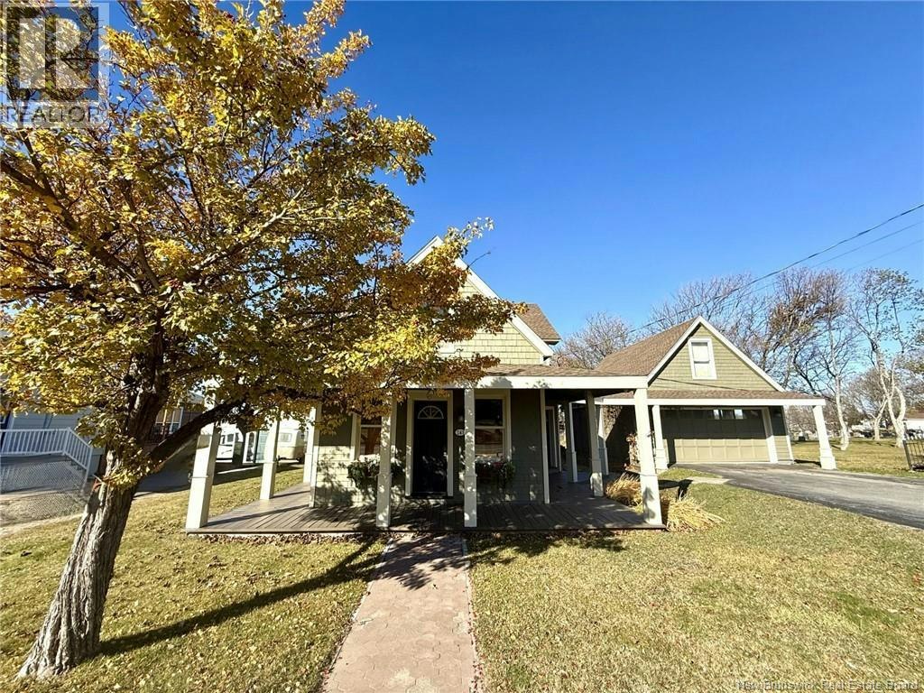 241 St Pierre Boulevard Ouest, Caraquet, NB, E1W 1A4