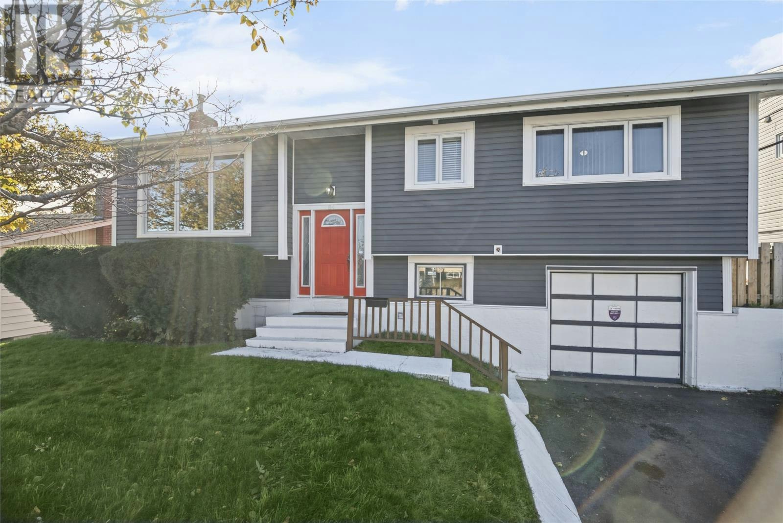 84 Cowan Avenue, St Johns, NL, A1E 3P2