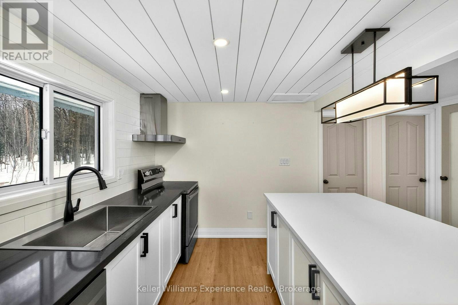 29 Nida Drive, Tiny, ON, L9M 0B3 - 8