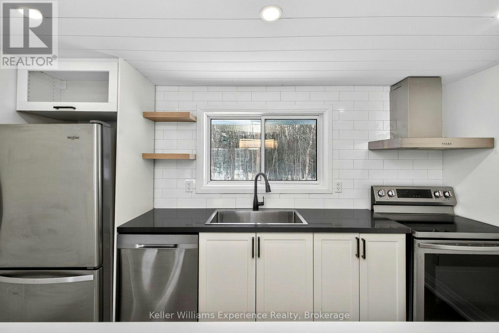 29 Nida Drive, Tiny, ON, L9M 0B3 - 6