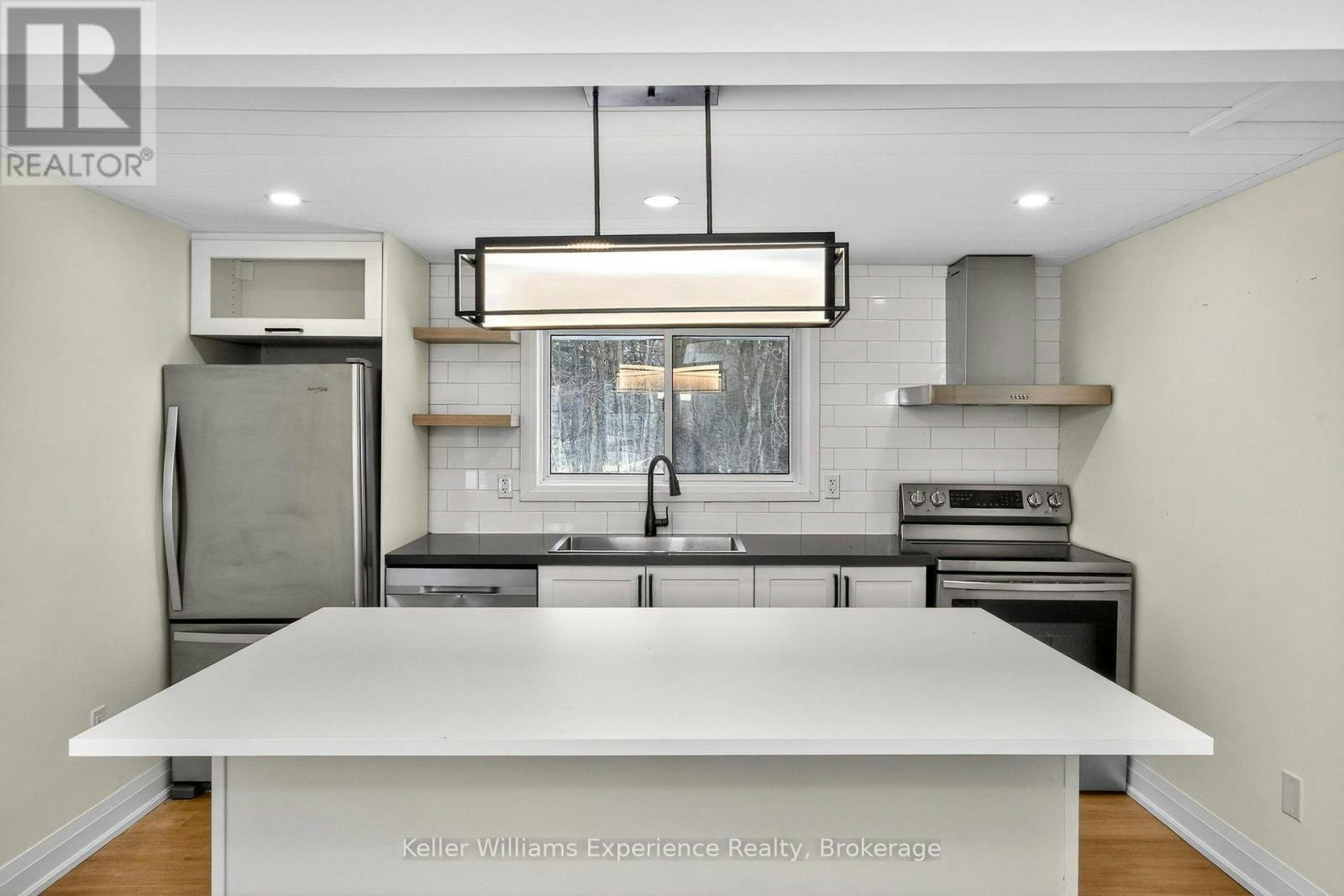 29 Nida Drive, Tiny, ON, L9M 0B3 - 5
