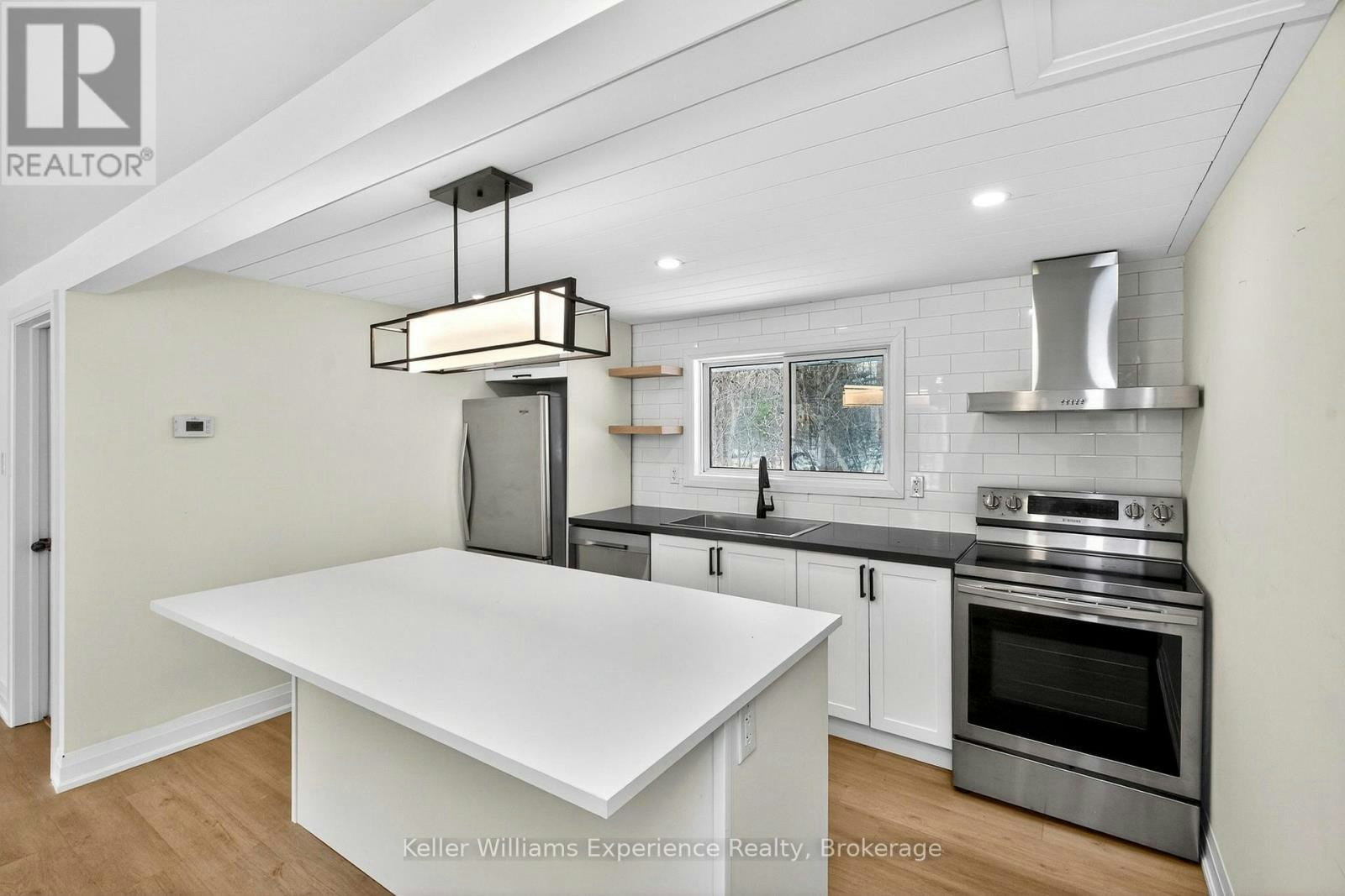 29 Nida Drive, Tiny, ON, L9M 0B3 - 7