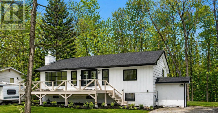 29 Nida Drive, Tiny, ON, L9M 0B3