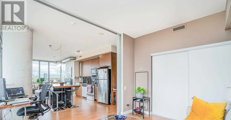 1608-33 Mill Street, Toronto, ON, M5A 3R3 - 6