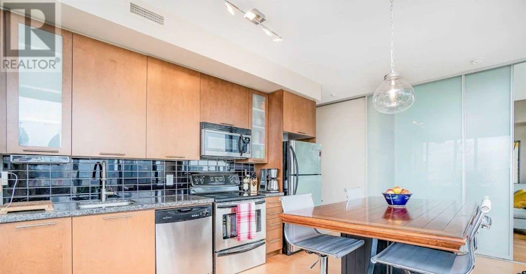 1608-33 Mill Street, Toronto, ON, M5A 3R3 - 11