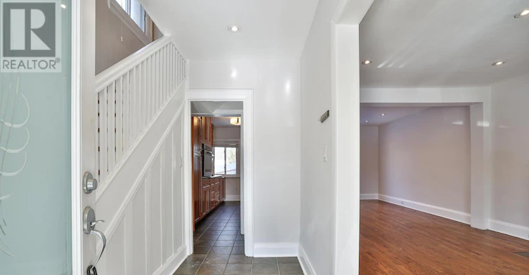 262 Briar Hill Avenue, Toronto, ON, M4R 1J2 - 2