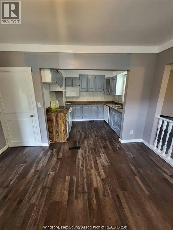 990 Bridge Avenue, Windsor, ON, N9B 2N1 - 6