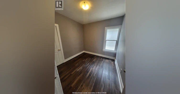 990 Bridge Avenue, Windsor, ON, N9B 2N1 - 11