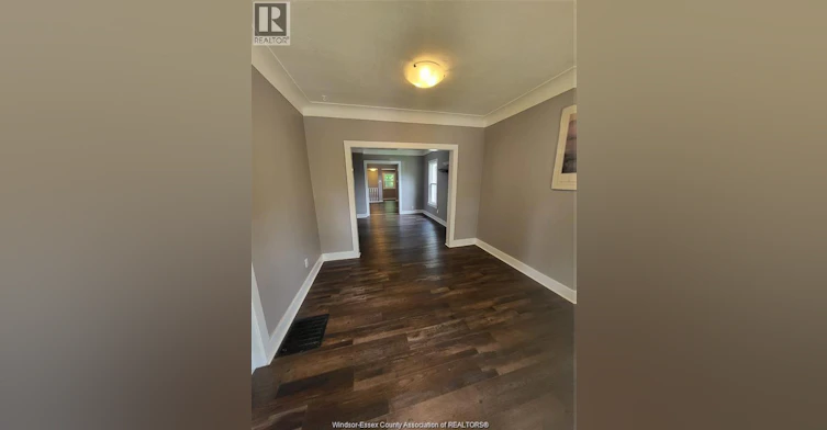 990 Bridge Avenue, Windsor, ON, N9B 2N1 - 5