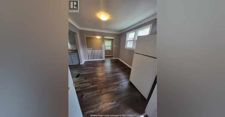 990 Bridge Avenue, Windsor, ON, N9B 2N1 - 7