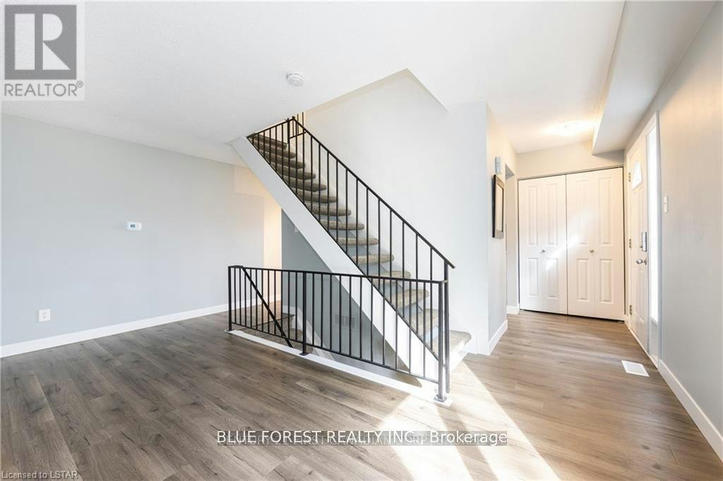 106-70 Fiddlers Green Road, London, ON, N6H 4R4 - 4