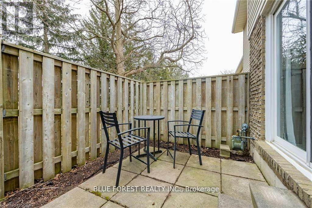 106-70 Fiddlers Green Road, London, ON, N6H 4R4 - 17