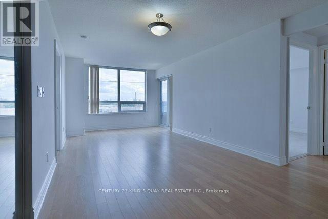 572-23 Cox Boulevard, Markham, ON, L3R 7Z9 - 14