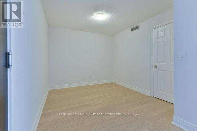 572-23 Cox Boulevard, Markham, ON, L3R 7Z9 - 11