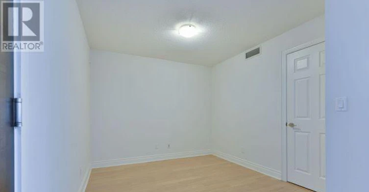 572-23 Cox Boulevard, Markham, ON, L3R 7Z9 - 11