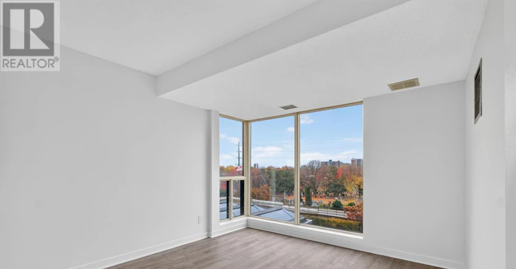 104-545 St Laurent Boulevard, Ottawa, ON, K1K 4H9 - 25