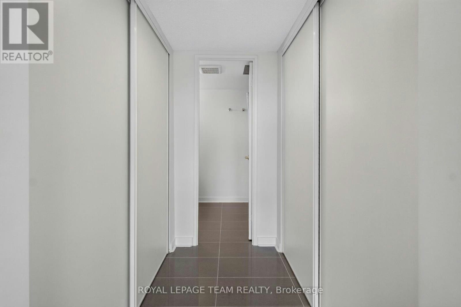 104-545 St Laurent Boulevard, Ottawa, ON, K1K 4H9 - 22