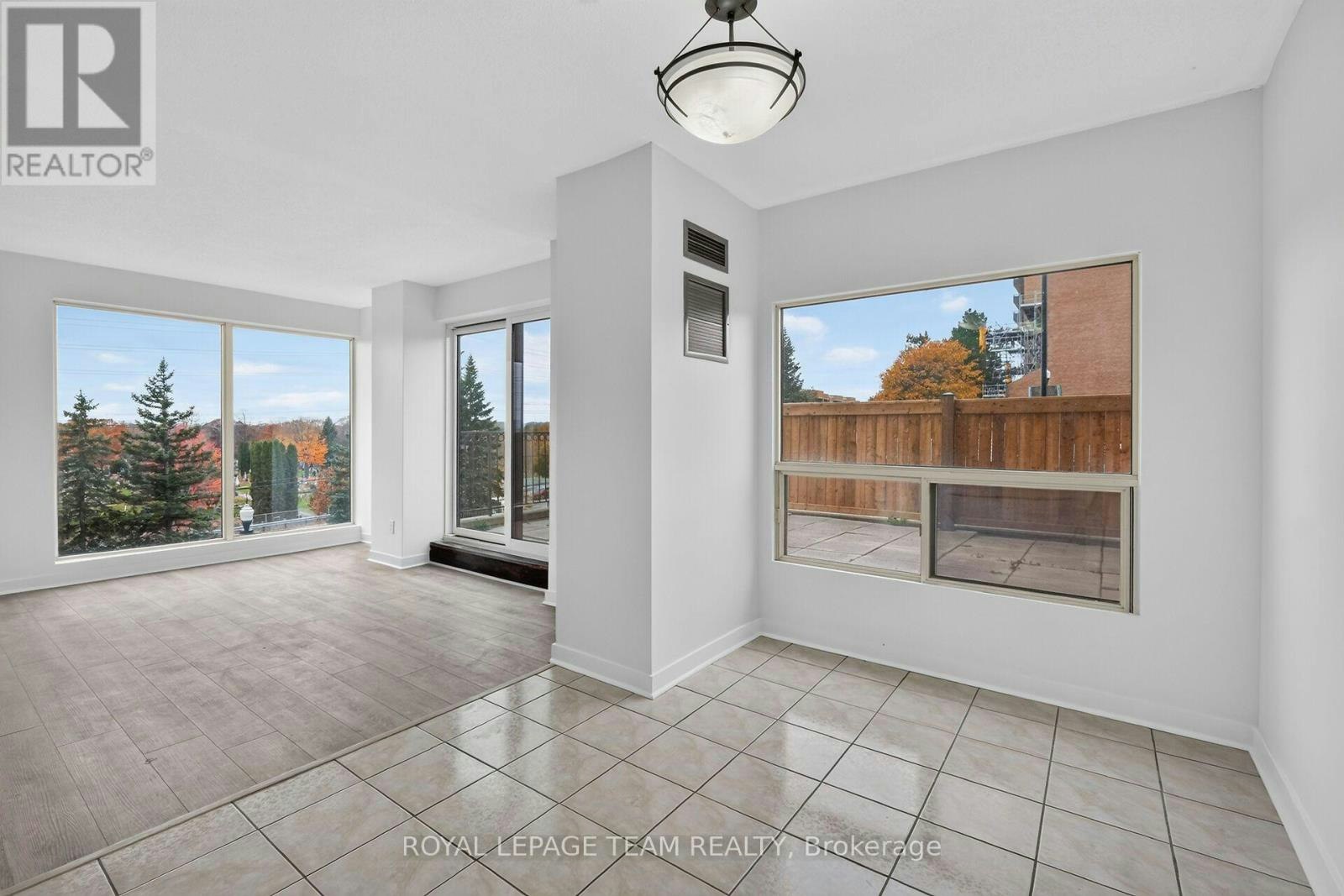 104-545 St Laurent Boulevard, Ottawa, ON, K1K 4H9 - 16