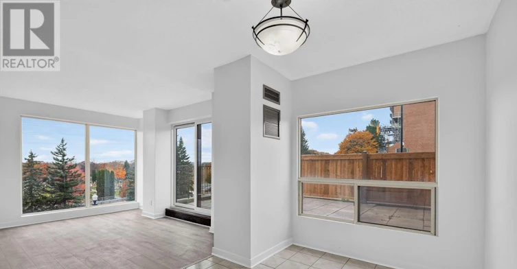104-545 St Laurent Boulevard, Ottawa, ON, K1K 4H9 - 16