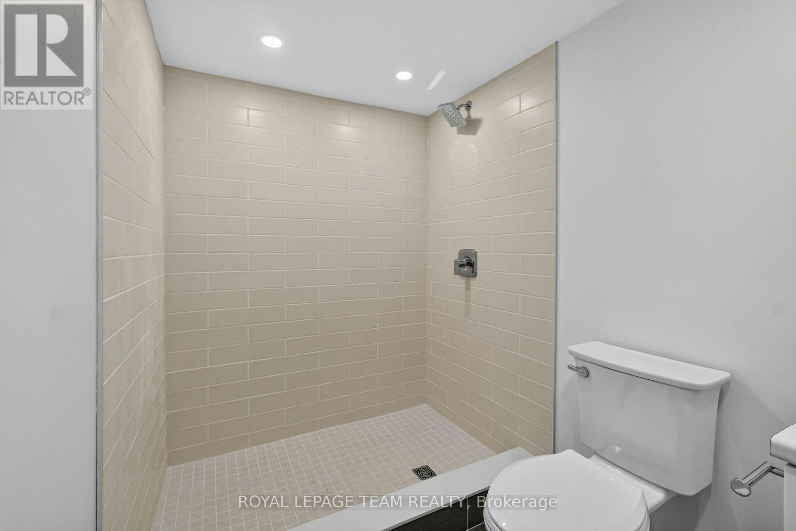 104-545 St Laurent Boulevard, Ottawa, ON, K1K 4H9 - 19