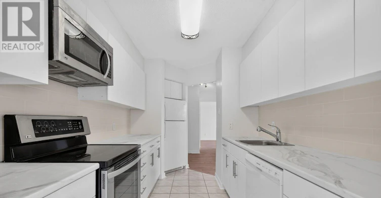 104-545 St Laurent Boulevard, Ottawa, ON, K1K 4H9 - 12