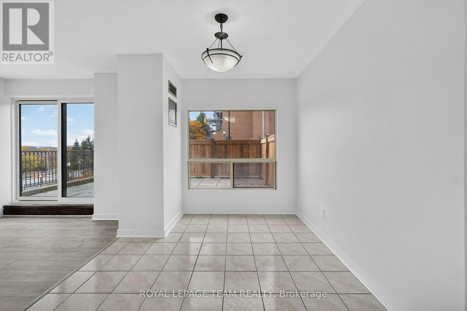 104-545 St Laurent Boulevard, Ottawa, ON, K1K 4H9 - 15