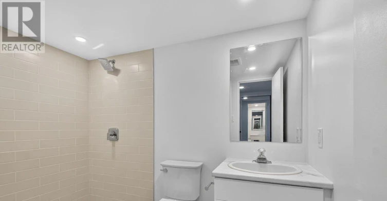 104-545 St Laurent Boulevard, Ottawa, ON, K1K 4H9 - 18