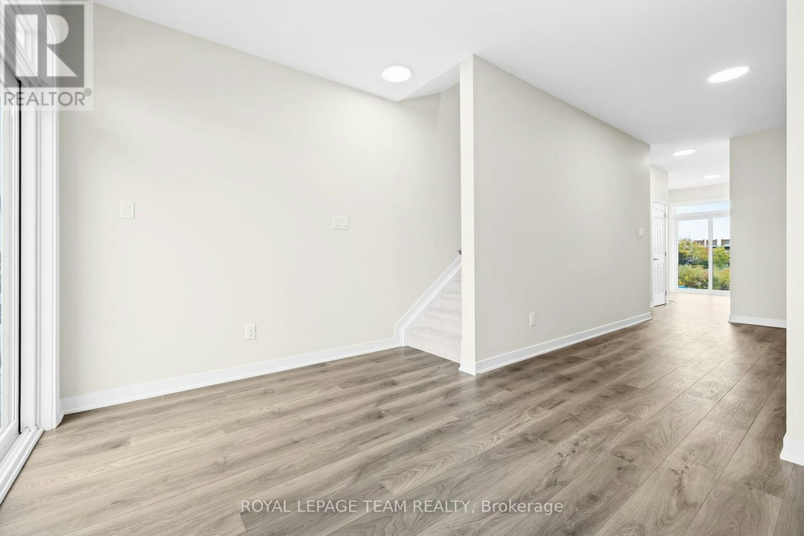 434 Stargrass Private, Ottawa, ON, K2J 6G3 - 8