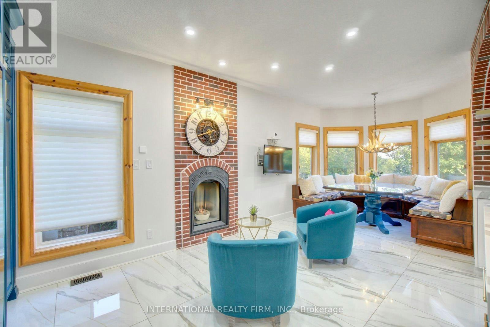 6 Pinehurst Lane, Springwater, ON, L9X 0C7 - 18