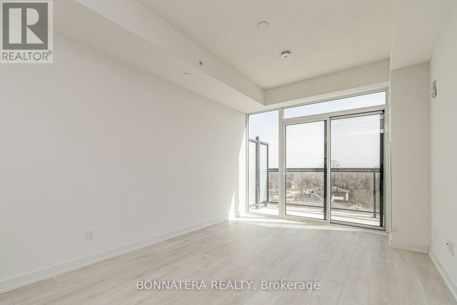 B635-1119 Cooke Boulevard, Burlington, ON, L6J 6J3 - 10