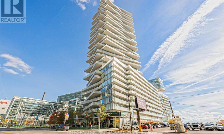 208-15 Queens Quay E