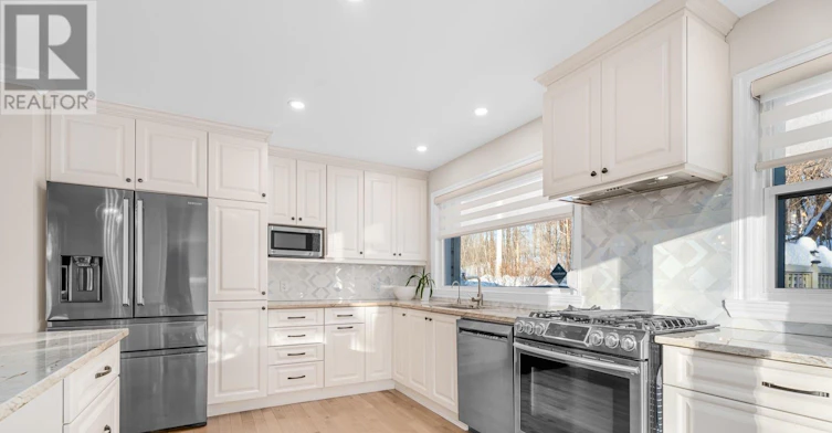 235 Hemlock Road, Ottawa, ON, K1M 1K4 - 10