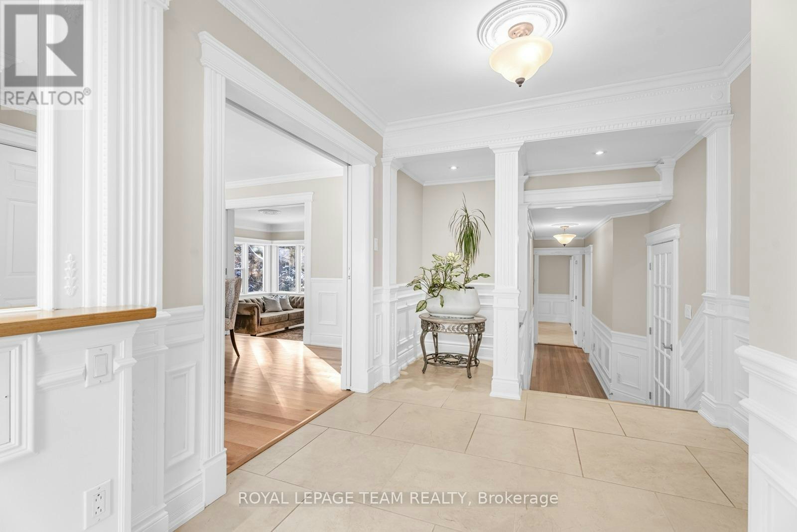 235 Hemlock Road, Ottawa, ON, K1M 1K4 - 2