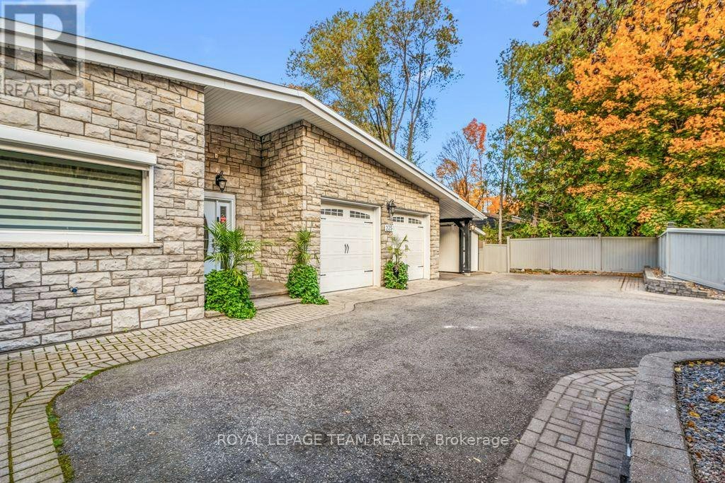 235 Hemlock Road, Ottawa, ON, K1M 1K4 - 41