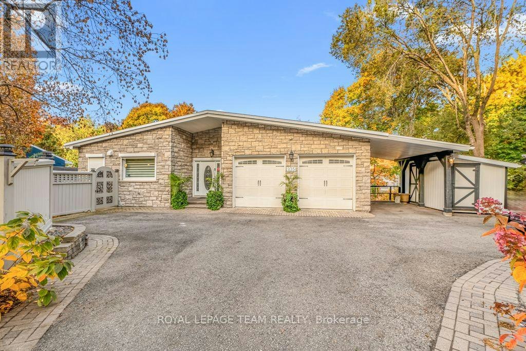 235 Hemlock Road, Ottawa, ON, K1M 1K4