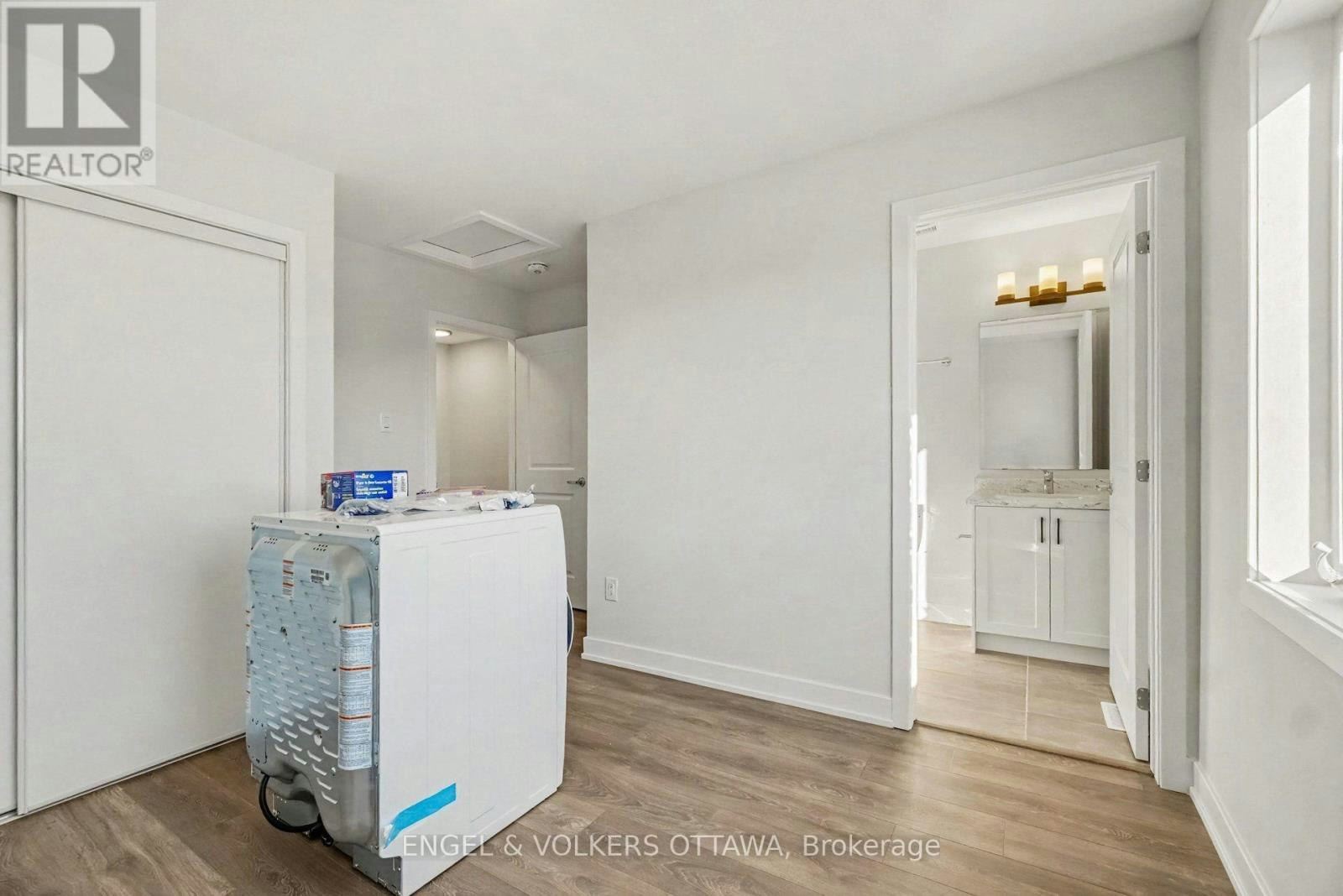 27-201 Glenroy Gilbert Drive, Ottawa, ON, K2J 7N7 - 12