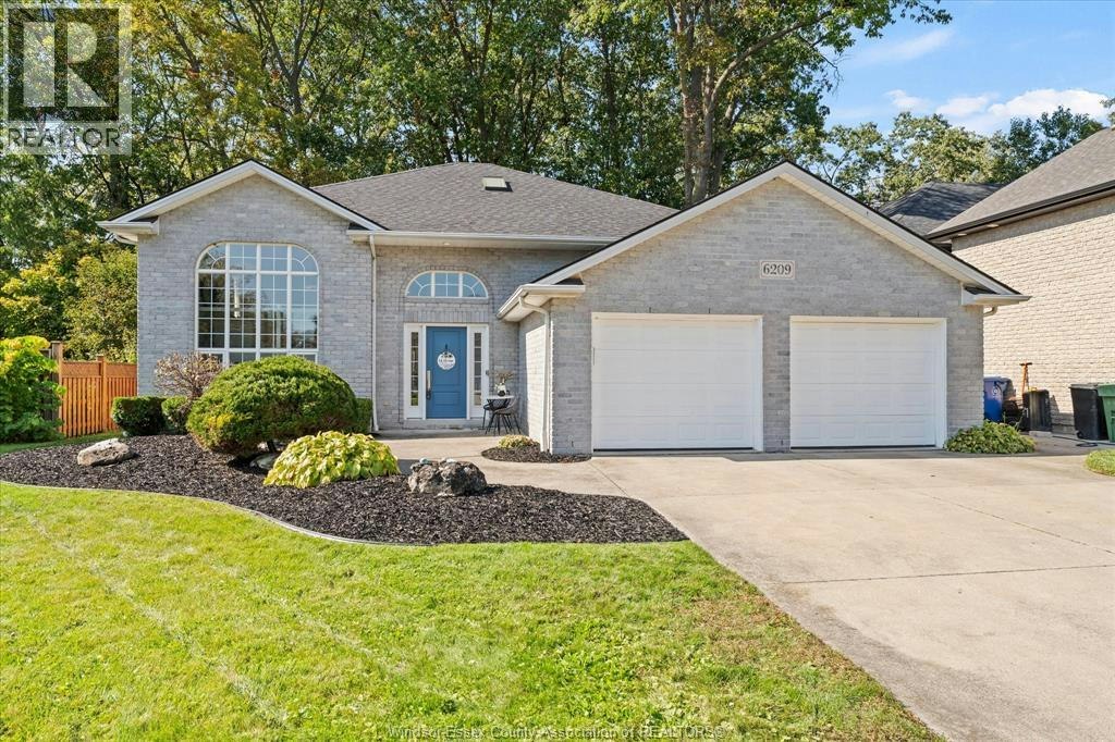 6209 Wales Court, Lasalle, ON, N9J 3R7