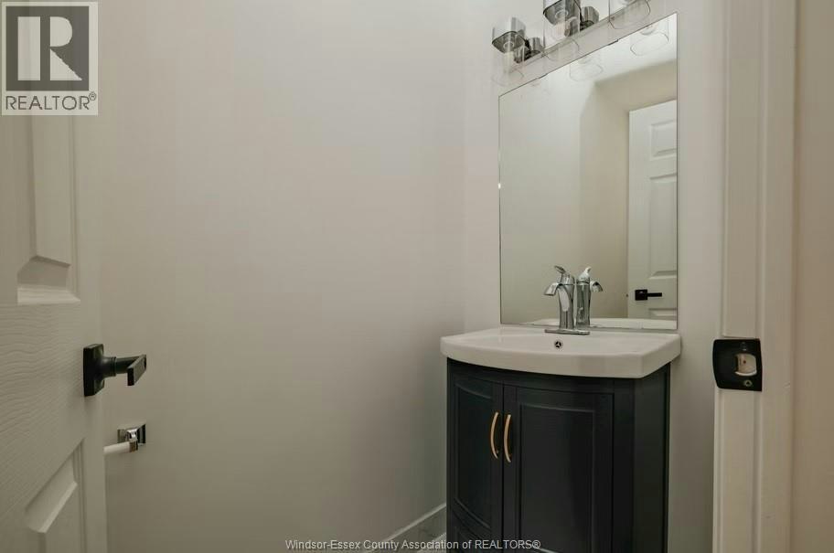 1664 Fieldcrest Lane, Tecumseh, ON, N8N 4Z8 - 6