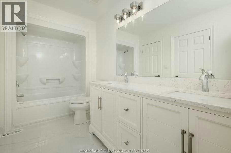 1664 Fieldcrest Lane, Tecumseh, ON, N8N 4Z8 - 9
