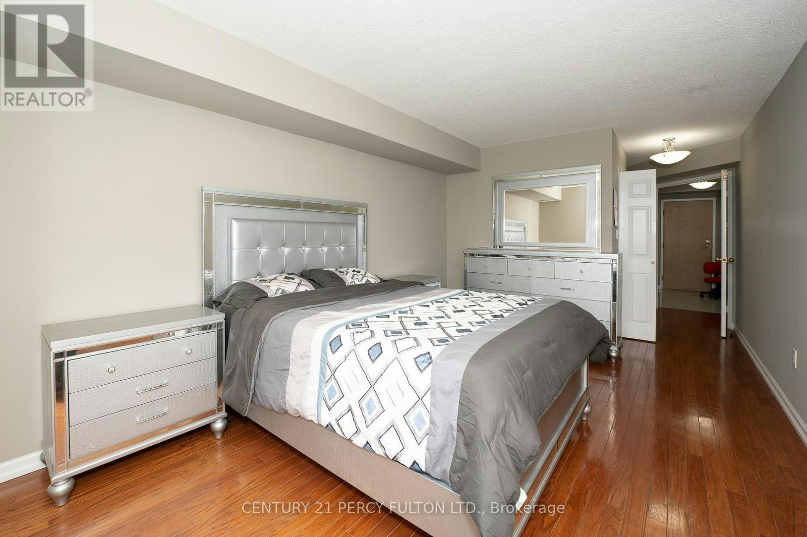1805-5 Concorde Place, Toronto, ON, M3C 3M8 - 17