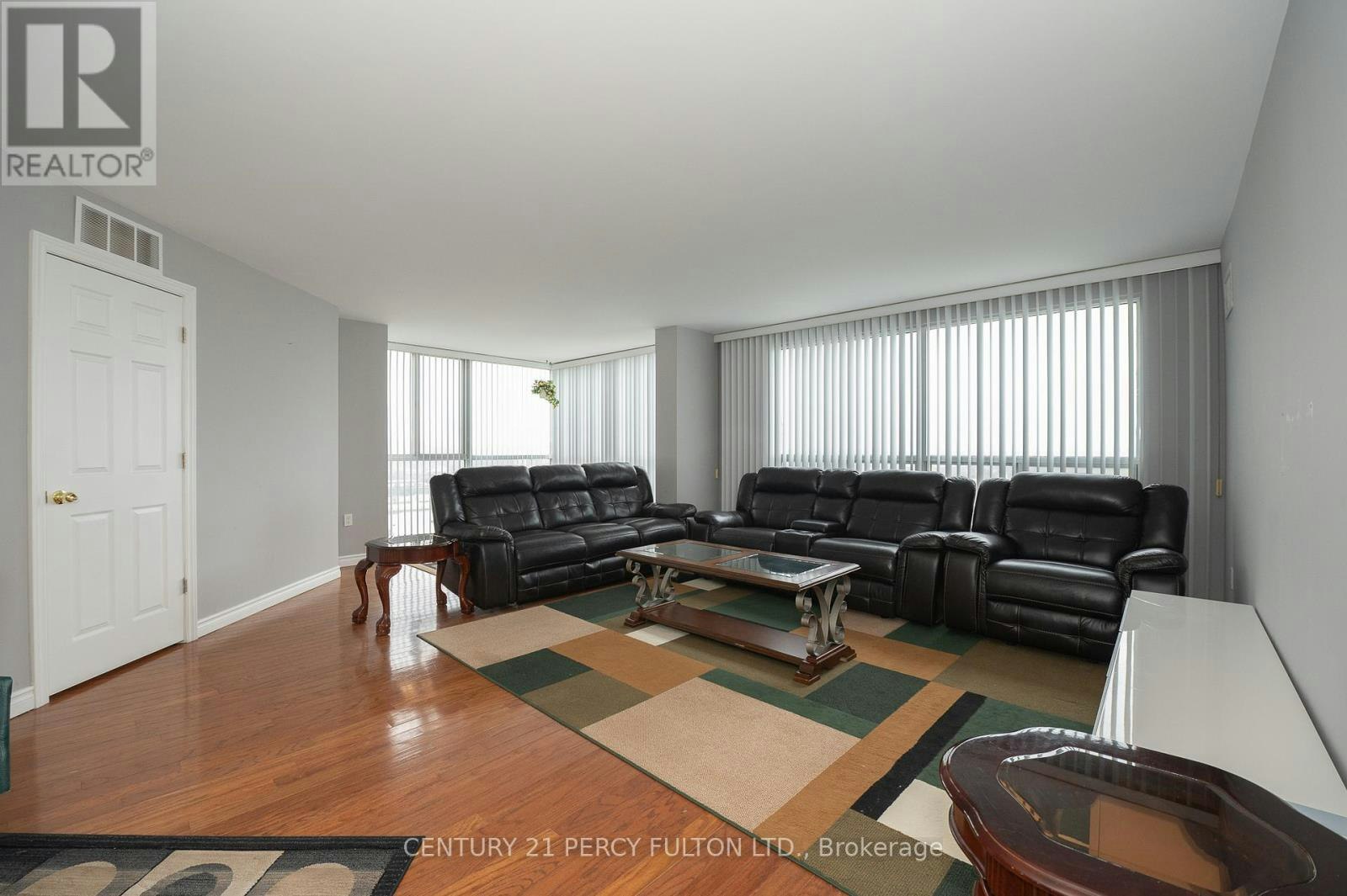 1805-5 Concorde Place, Toronto, ON, M3C 3M8